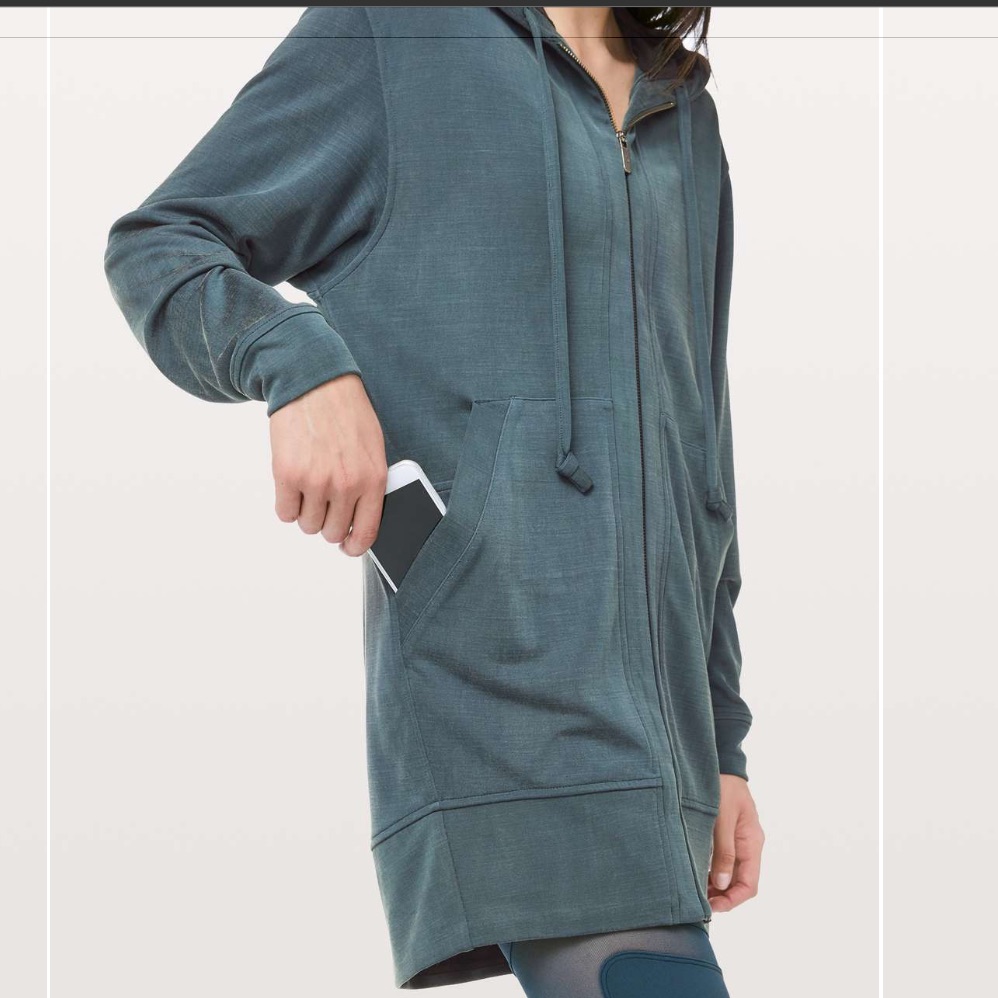 Lulu Lab Lissie Hoodie. Size 4 Color Gravity